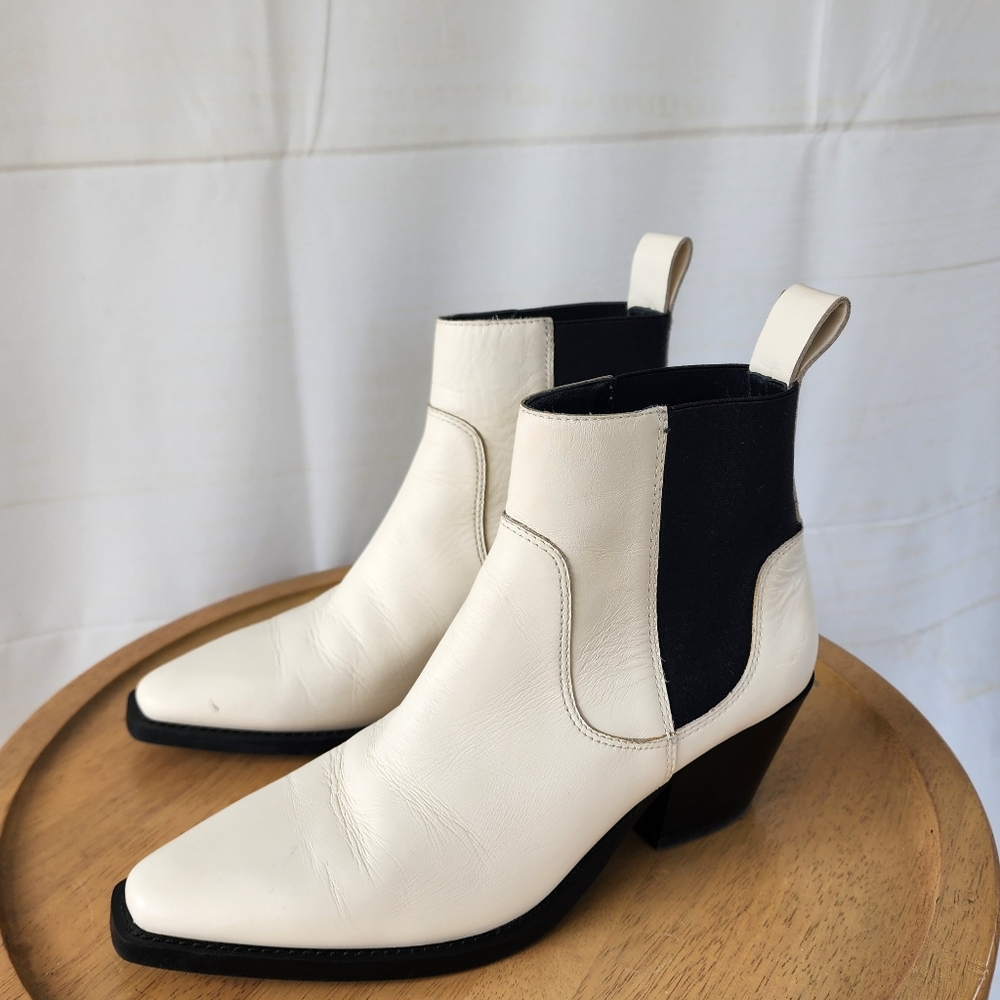 Everlane Western Cream Ankle Boots - Picture 2 of 13